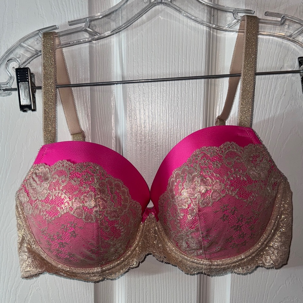 Victoria's Secret Pink and Gold Lace Bra